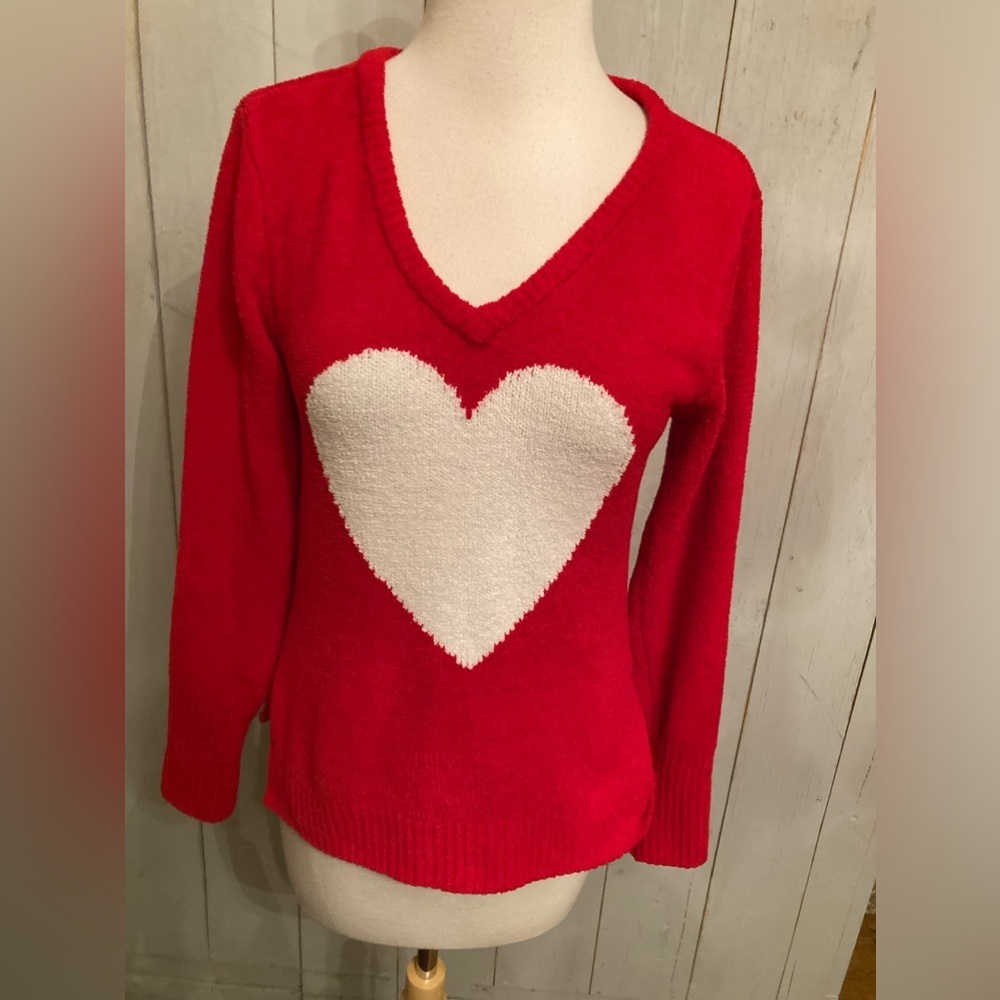 Betsy Johnson V Neck Chenille Red & White Heart‎ Sweater Size SM